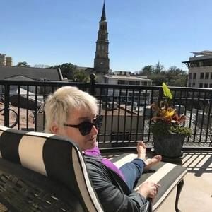 Meet your Posher, Dottie